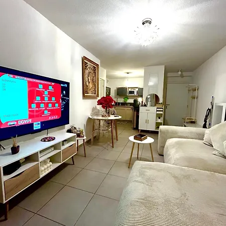 Privee Chez Habitant A Σετ