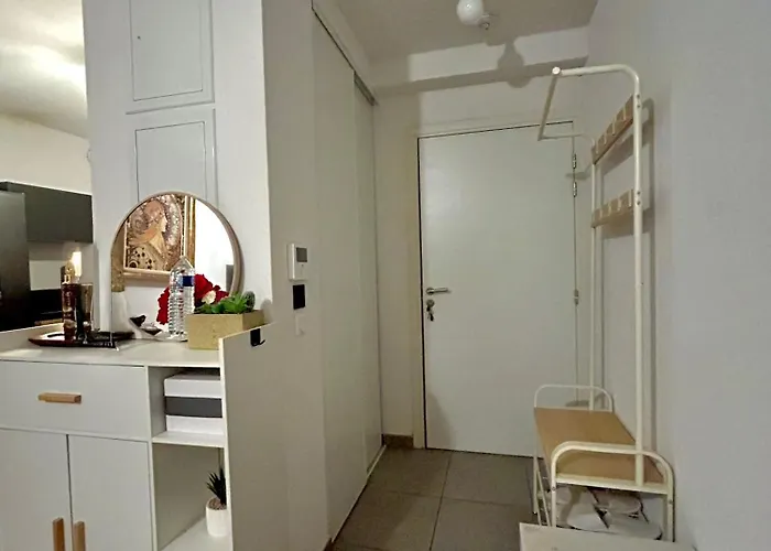 Privee Chez Habitant A